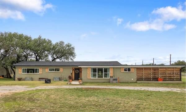 4401 Austin Avenue, Brownwood, TX 76801