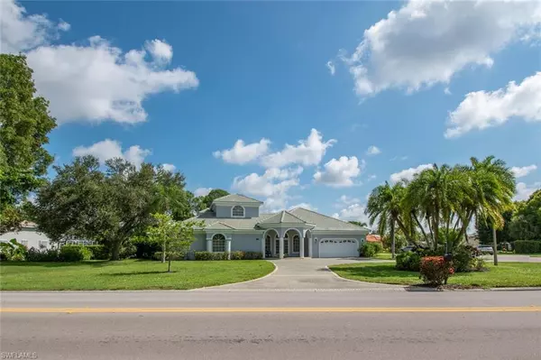 370 Belville BLVD, Naples, FL 34104