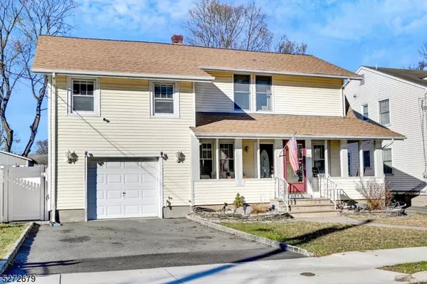 12 Hamilton St, Bloomingdale Boro, NJ 07403