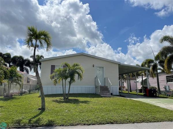 8310 SW 21st St,  Davie,  FL 33324