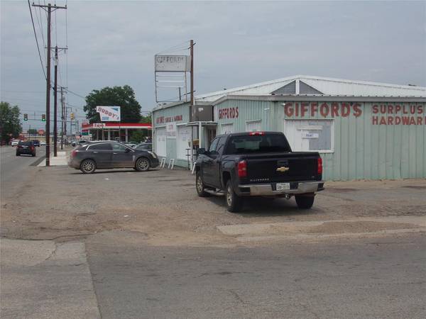 Paris, TX 75460,1508 N Main Street