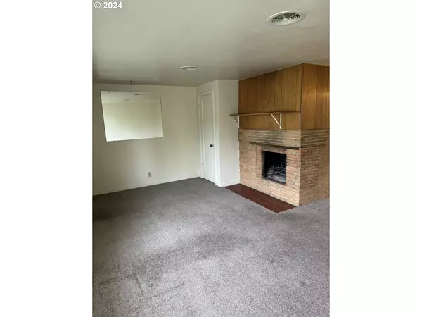 Eugene, OR 97402,1097 W 18TH PL