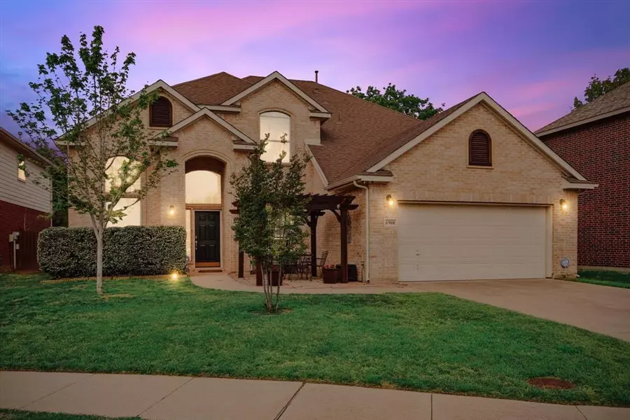 6908 Riverchase Trail, Denton, TX 76210