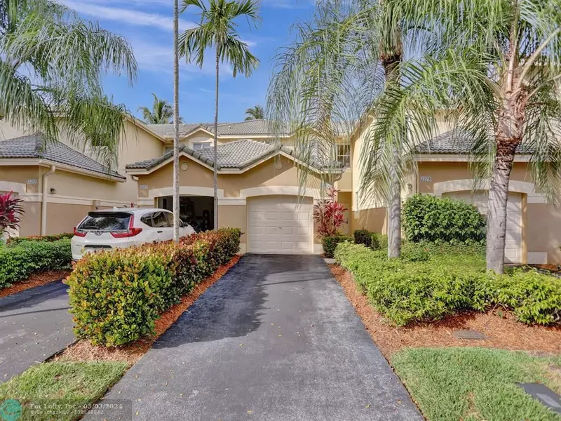 2285 S Cordoba Bnd  #0, Weston, FL 33327