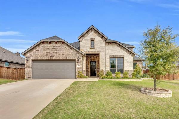 2909 Woodleigh Drive, Mansfield, TX 76084