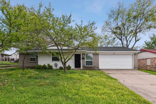 622 Sun Valley Drive, Duncanville, TX 75116