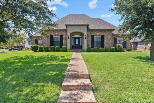 208 Cherry Blossom Lane, Benton, LA 71006