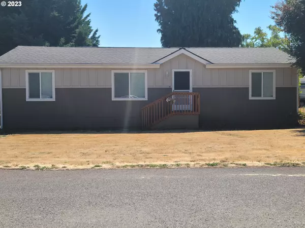 Scappoose, OR 97056,34094 SE Elm ST