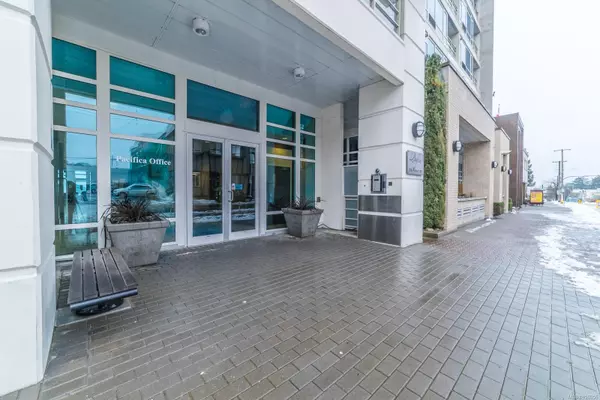 Nanaimo, BC V9R 5H7,38 Front St #708