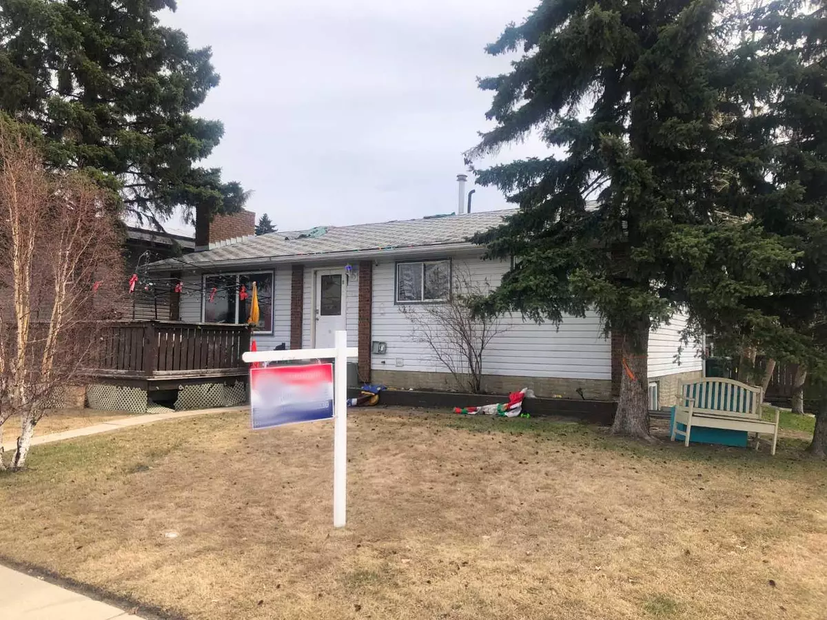 Calgary, AB T1Y 2K3,4203 Rundlehorn DR NE