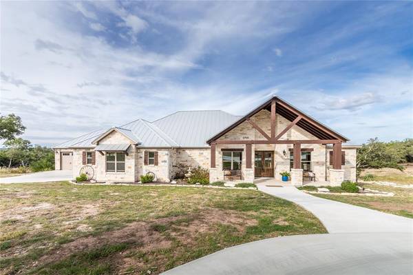 870 Blackbuck Ridge Drive,  Lampasas,  TX 76550