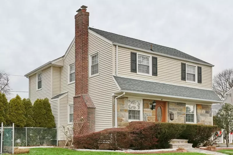 47 Ackerman Ave, Elmwood Park Boro, NJ 07407