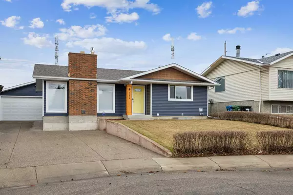 Calgary, AB T2W3C7,584 Bracewood DR SW