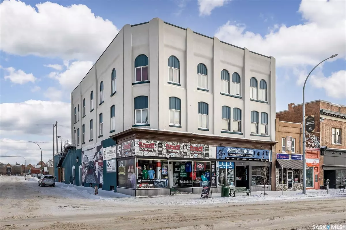 Moose Jaw, SK S6H 0V8,37 Main STREET N