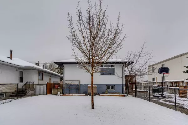 Calgary, AB T3C0E1,4004 7 AVE SW