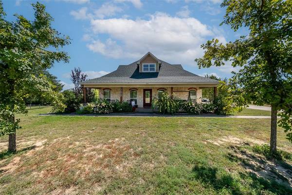 500 Rustic Trail, Van Alstyne, TX 75495