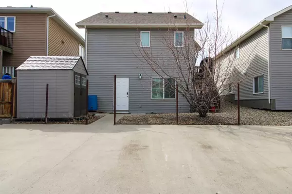 Lethbridge, AB T1J0Z6,230 Mt Sundance CRES W