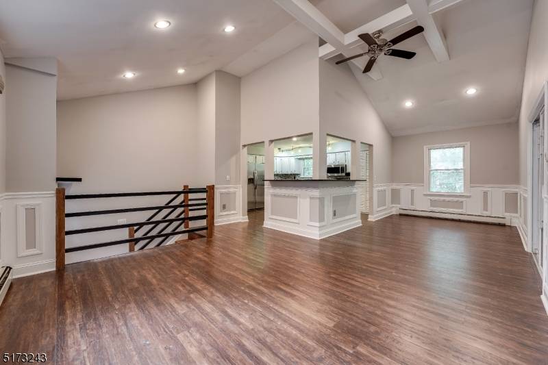 3 Smith Trl, Hopatcong Boro, NJ 07843