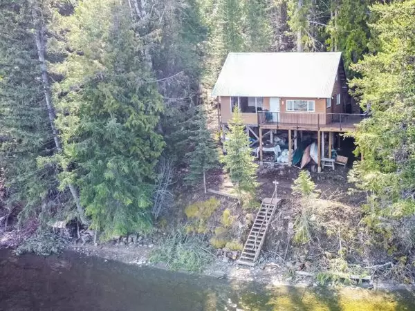 Barriere, BC,5305 EAST BARRIERE LAKE FSR