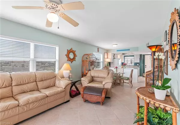 Fort Myers Beach, FL 33931,6893 Estero BLVD 456