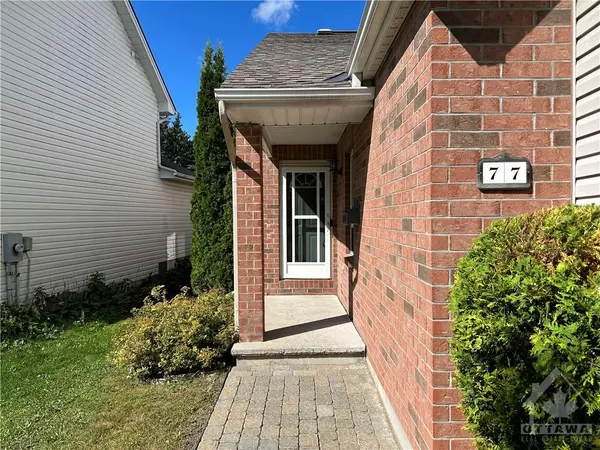 Ottawa, ON K2M 1H7,77 EQUESTRIAN DR