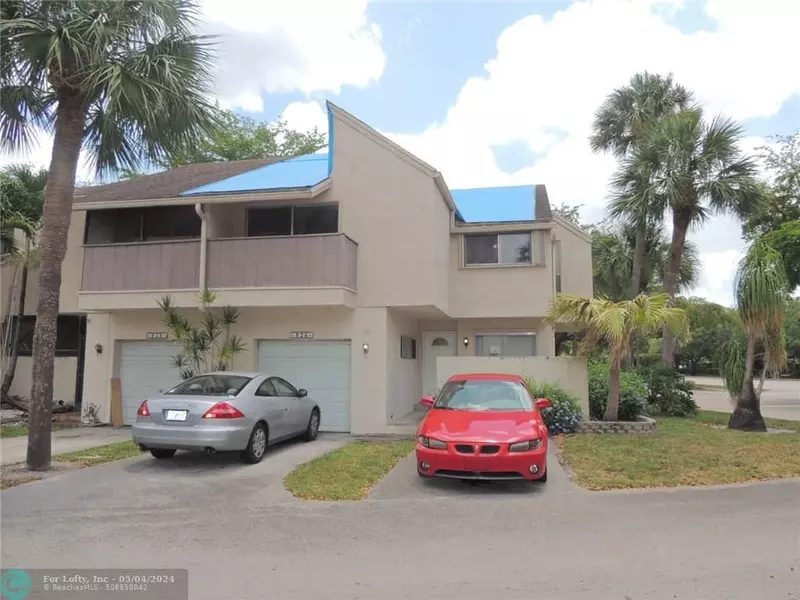 826 NW 81st Ter  #8, Plantation, FL 33324