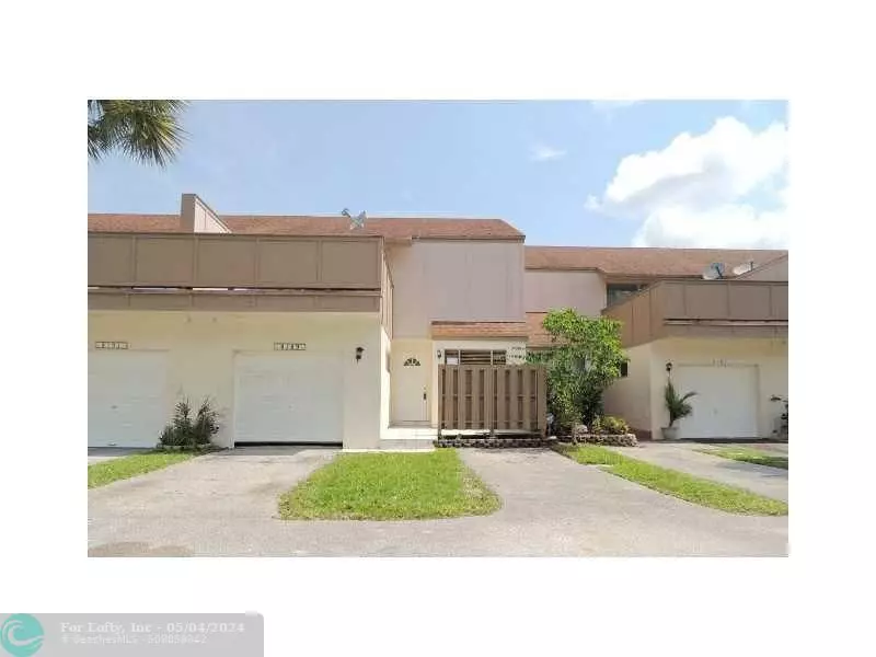 Plantation, FL 33324,8189 NW 8th Mnr  #6