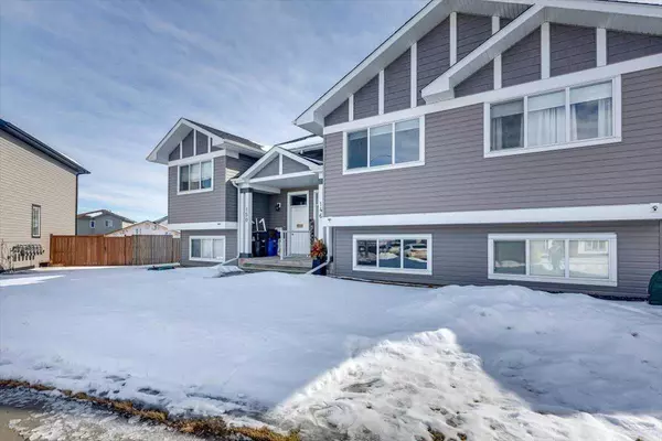 Blackfalds, AB T4M 0M8,146 Ava CRES