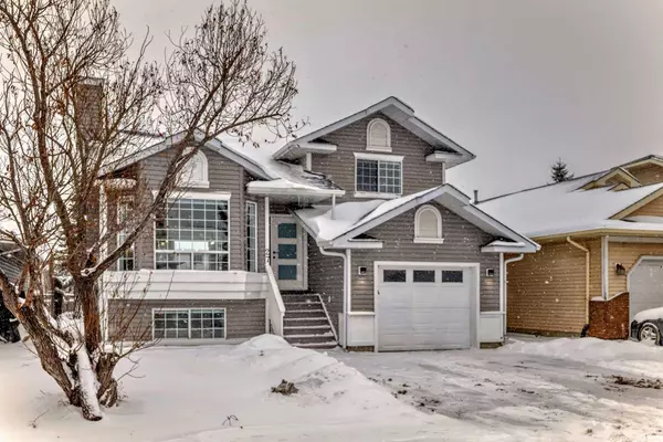 Calgary, AB T3J 3G8,27 Martinwood Mews NE