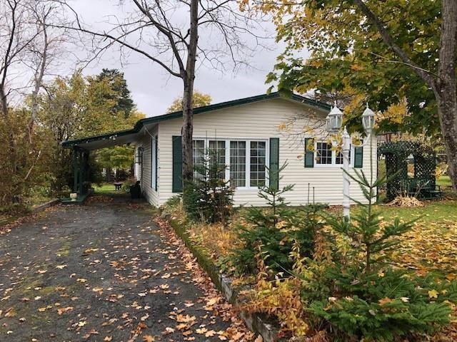 13 Batten's Road, Spaniard's Bay, NL A0A 3X0