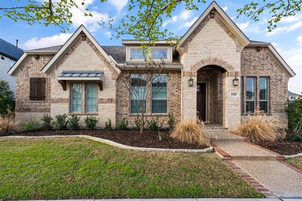 1900 Green Jasper Place, Arlington, TX 76005