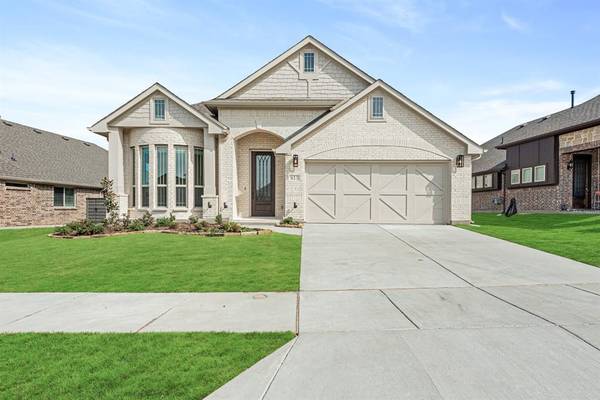 813 Blue Yucca Lane, Little Elm, TX 76227