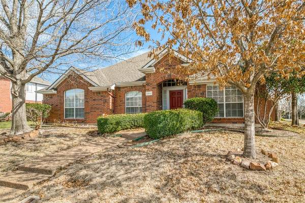 2841 Vista View Drive, Lewisville, TX 75067