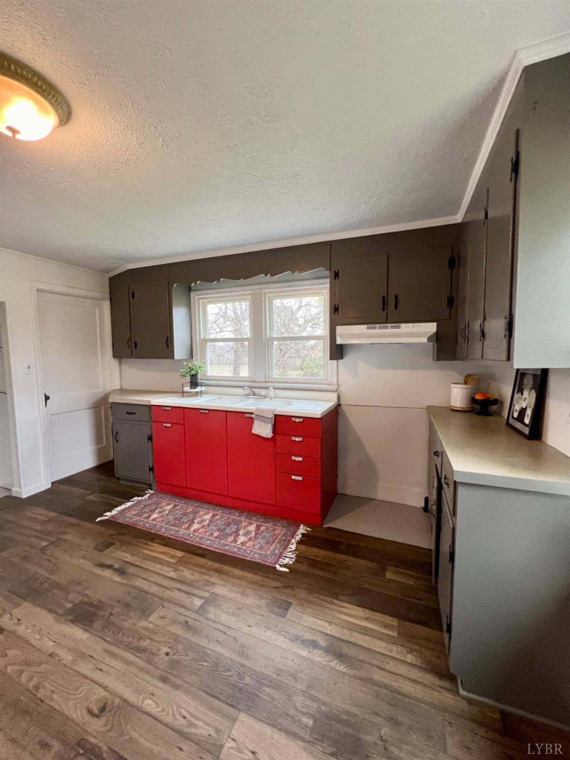 Long Island, VA 24569,1059 Straightstone RD