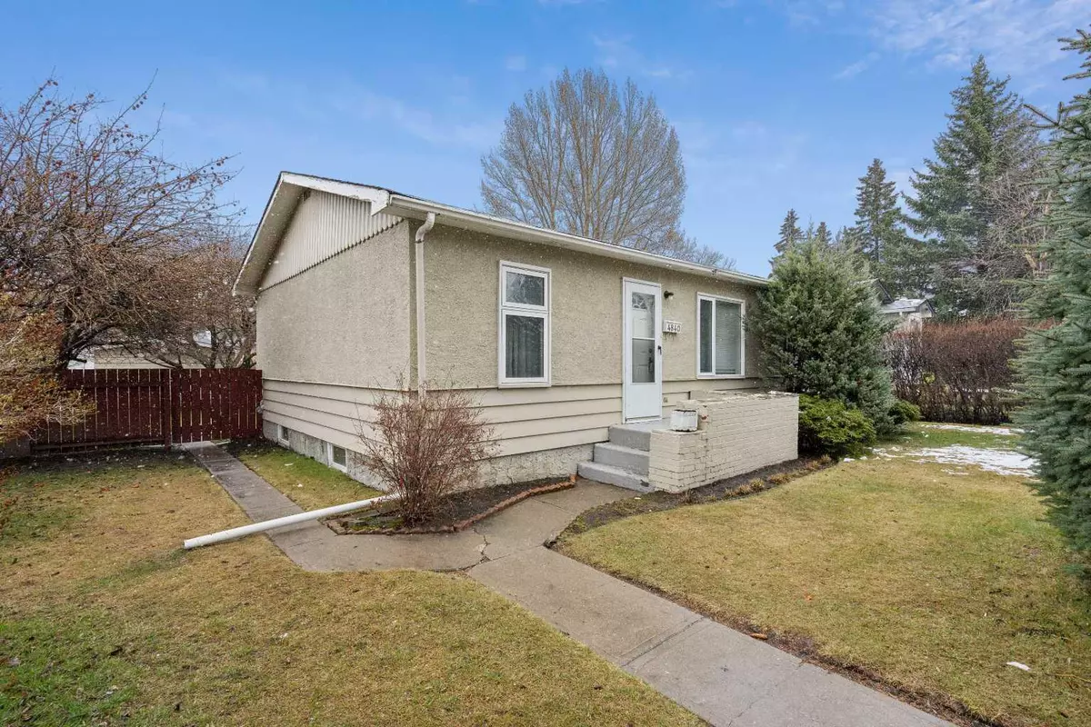 Calgary, AB T3B 1E8,4840 Montana CRES NW