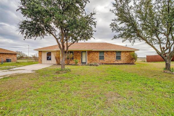 417 Green Acres Drive,  Palmer,  TX 75152