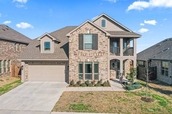 10024 White Pine Drive, Fort Worth, TX 76131