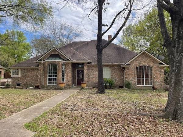 7 Willow Ridge Road, Greenville, TX 75402