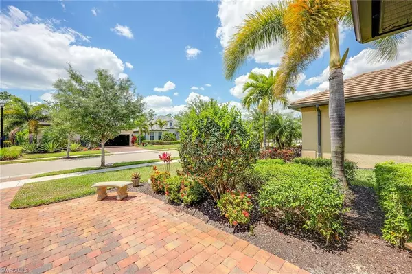 Naples, FL 34114,7554 Blackberry DR