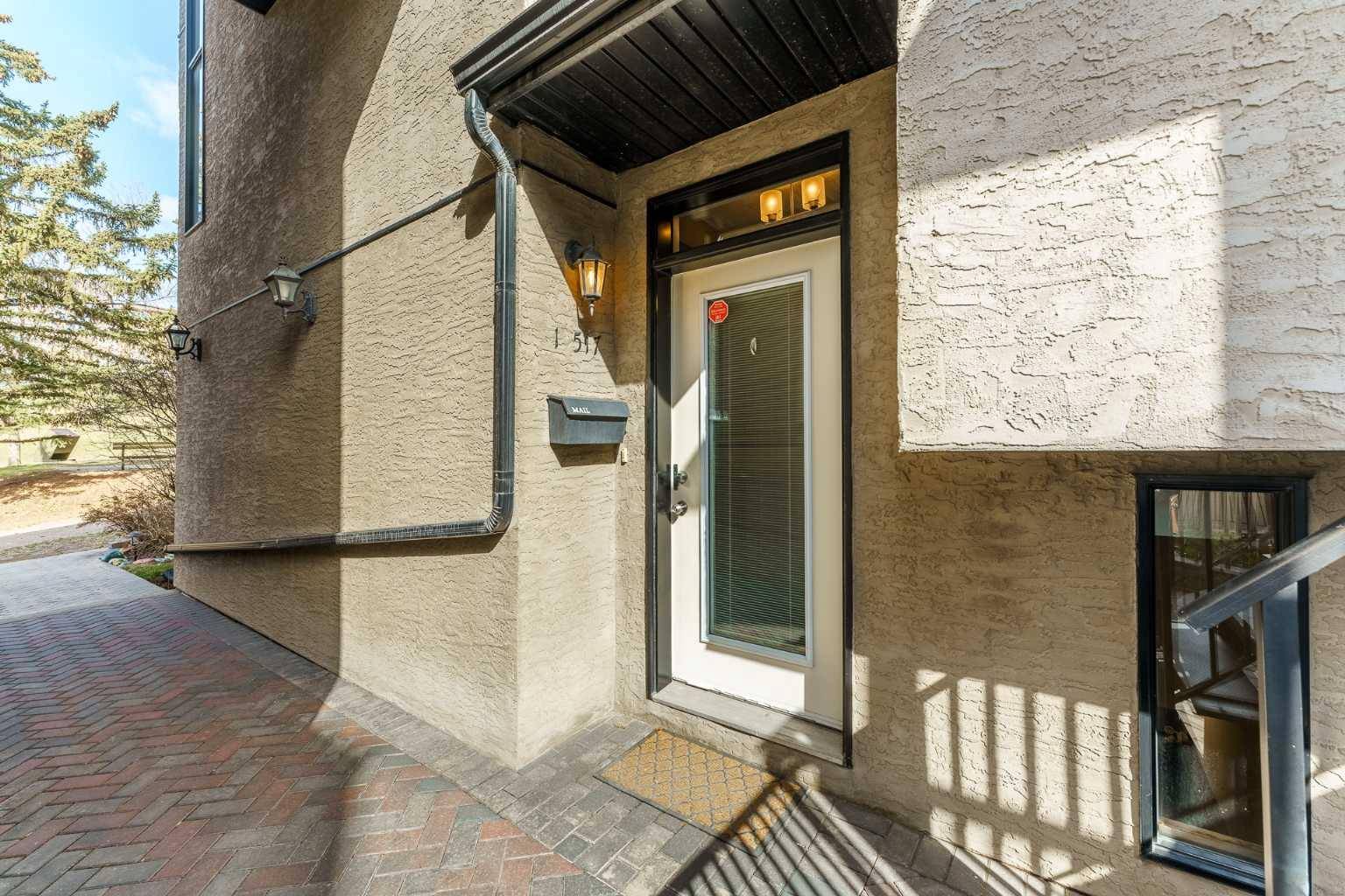 Calgary, AB T2E 3W5,517 5 ST NE #1