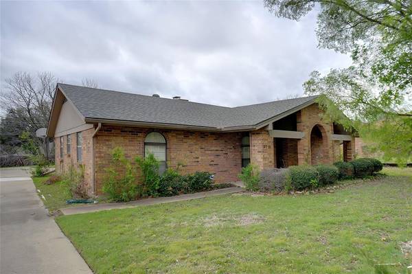 3721 Lawndale Avenue, Fort Worth, TX 76133