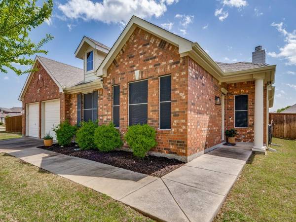 2360 Sunshine Drive, Little Elm, TX 75068