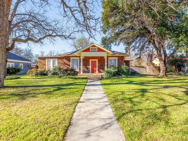 1711 Vincent Street, Brownwood, TX 76801