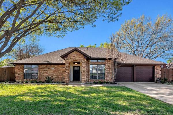 7020 Sao Paulo Court, North Richland Hills, TX 76180