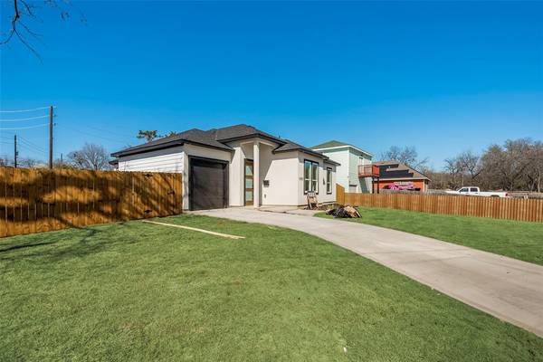 1203 Garza Avenue, Dallas, TX 75216