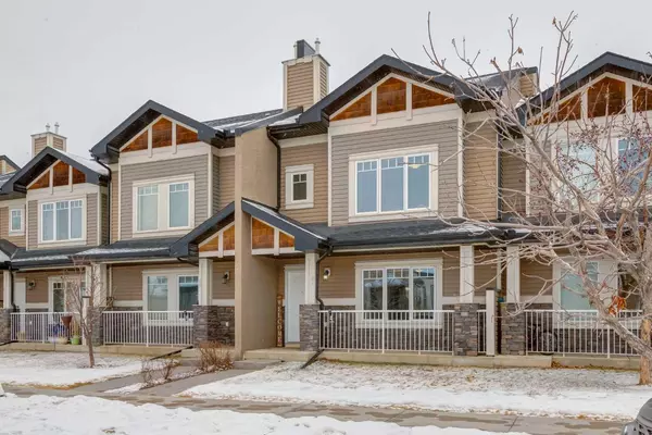 Calgary, AB T2Z 0N5,87 Prestwick Villas SE