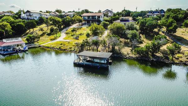 1032 Bluff Creek Drive, Possum Kingdom Lake, TX 76475