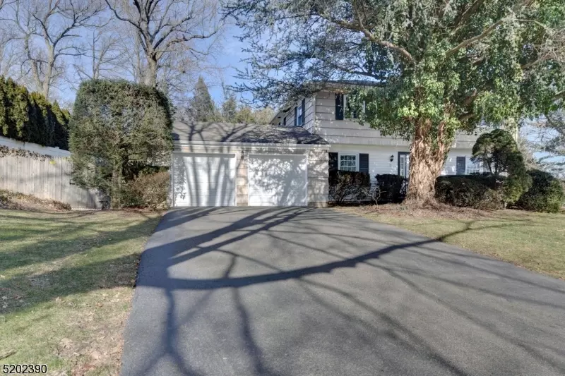 Tenafly Boro, NJ 07670,29 Winthrop Ct