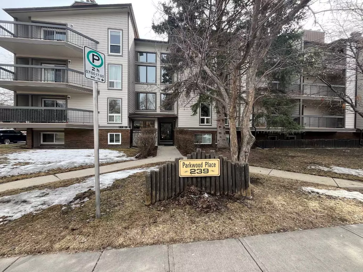 Calgary, AB T2E 0E5,239 6 AVE NE #301