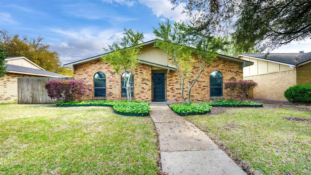 2726 Clover Valley Drive, Garland, TX 75043